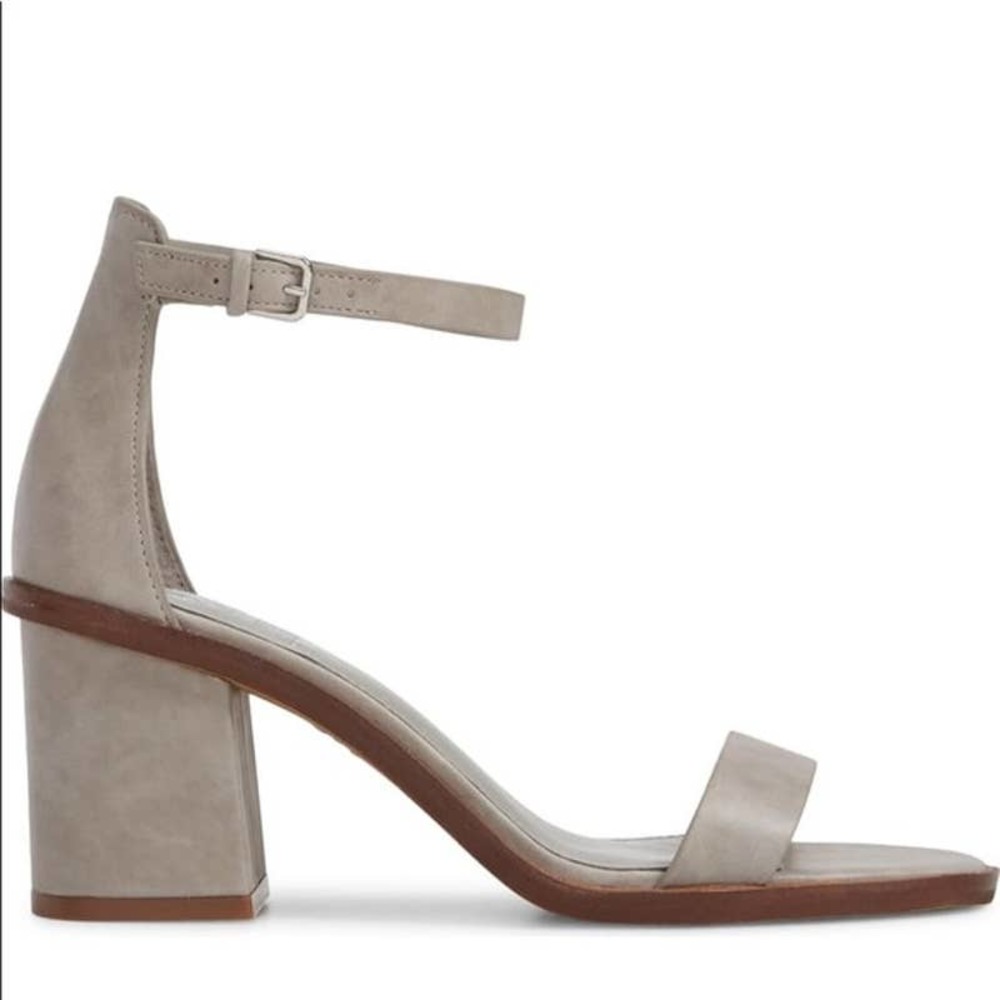 NEW!!! Vince Camuto Ankle Strap Sandal in Stones Throw Grey Women's Size… - Picture 2 of 15